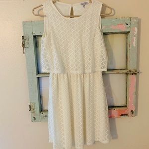 White layered dress, mid rise.